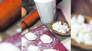 Turkish Dumplings with Yogurt Sauce