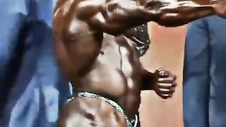 BODYBUILDER_VS_STRONGMAN_????_#viral_#shorts(480p).