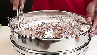 Black_Forest_Cake_#shorts(480p).