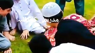 Hamaray Madrassay Kay talba