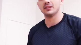 How to Escape a Headlock Like a Pro