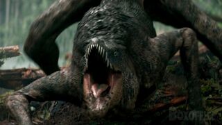 Movie Scene | 65 Bambina VS Raptor feroce