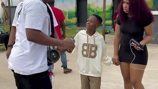 Watch great dance moves of a 7 years old boy