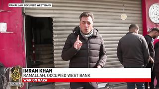 Israeli forces ‘seize $2.5m’ from West Bank exchange shops