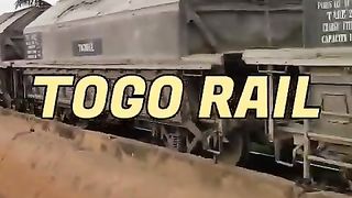 Ce_train_a_fait_plus_de_200_ans_#viral_#short#lome_#vlogs__#videos(480p).