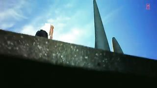 Behka_Main_behka_Full_HD_Video_Song_Ghajini___Aamir_Khan,_Asin(360p).
