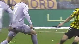 Ronaldo_Stupendous_Skills_at_37????????_al_nassr_#shorts_#shortfeed_#ronaldo_#alnassr_#trending_#cristiano(480p).