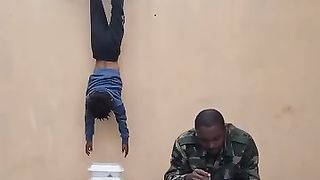 Regardez Ce video plus plus
