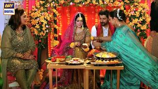 Adawat Episode 17 _ Mehndi Reception _ ARY Digital.