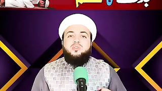 MOTi topi pehen ki sajda kerna