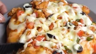 Chicken Pizza on Tawa