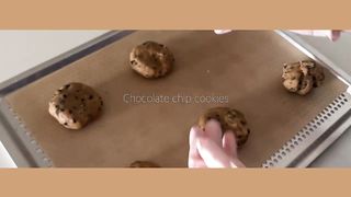 Chocolate chip cookies 3