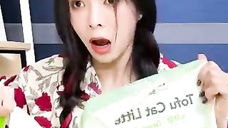 When_you_just_finished_cleaning_Cat_litter_box????????????‍♀️_#shorts_#funny_#viral(360p).