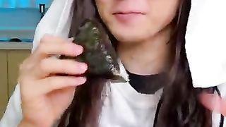 How_to_get_convenience_store_meal_combo(360p).