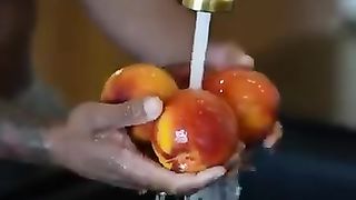 Les_cravings_de_grossesse_do_not_stop,_so_neither_can_I..????‍♂️❤️(360p).