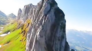 ????️الشیخ ماھر المعیقلی????