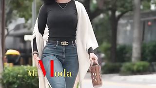 Street Fashion with 5 Outfits