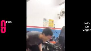 Try not to laugh ????????????????