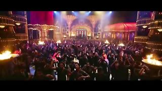 Lovely__FULL_VIDEO_Song___Shah_Rukh_Khan___Deepika_Padukone___Kanika_Kapoor(360p).