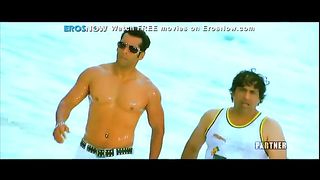 Twist__Full_Video_Song____Love_Aaj_Kal___Saif_Ali_Khan___Deepika_Padukone___Pritam(360p).