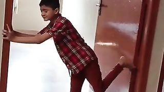 احمر کی نئی آپیوں سے ملاقات