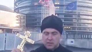 ТОЯ НЯМА ЛИ КОЙ ДА ГО АРЕСТУВА ?