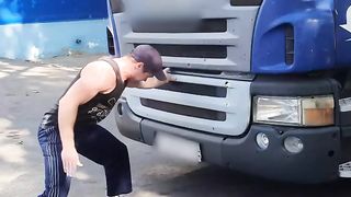 Eye Popping Odd Skills & ﻿Incredible Talents