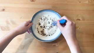 Vegan Oat Waffles - 3 easy recipe ideas - gluten free, no flour!