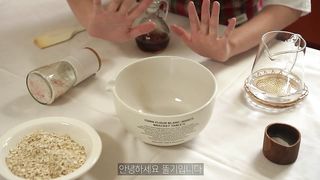 Eating oatmeal like this is so delicious! A unique oatmeal dish!!