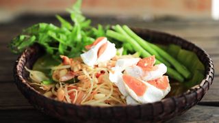 Som Tam Khai Khem