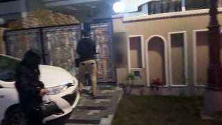 Finally New year Celebration Ke Liye Dubai Land Ho Gaye ????