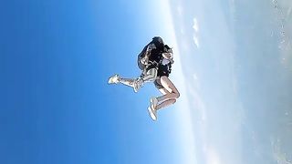 Flying dangerous place please subscribe 2