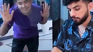 Jo_chaiye_tha_woh_bol_diya????????????#funny_#shorts_#comedy_#koushalmonga(360p). Télécharger