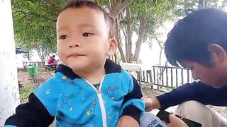 ikut anak liburan ke pantai