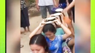 Emak emak waktu muda kurang bahagia