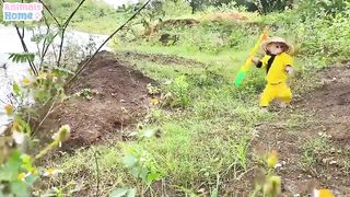 BiBi goes fishing to feed Ody cat
