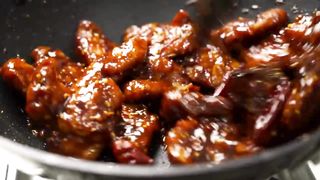 KOREAN FRIED CHICKEN | SWEET AND SPICY KOREAN FRIED CHICKEN |