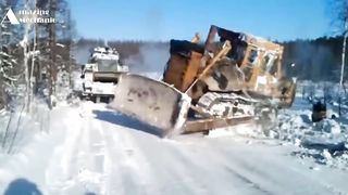 Dangerous Idiots Truck, Bus & Heavy Equipment Fails Driving - Extreme Truck Total Idiots at Work.
