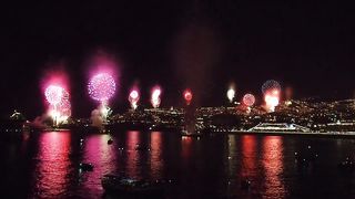 "Ring in 2024 with Style: A Glittering New Year's Extravaganza!"
