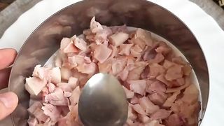 Вкусный слоёный салат