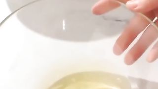 Десерт с малиной тирамису