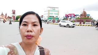 Kampot Street Food - Grilled Bread Sandwich, Kep Beach Tour, Cambodia Street Food in Phnom Penh.