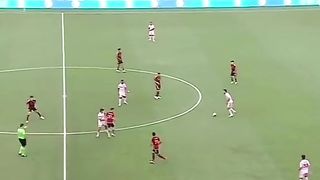 <ça vous apprendra à appeler le football soccer >????