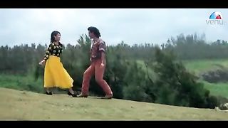 Paas_Woh_Aane_Lage___Main_Khiladi_Tu_Anari___Kumar_Sanu___Alka_Yagnik___90_s_Hindi_Songs(360p).