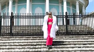 Шуба из тибетской Ламы , пушистый мех , очень стильная шубка
