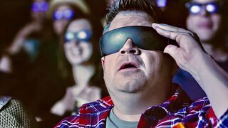 In 3d cinema he accidentally uses 2d glasses & discovers shock