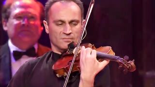 Yanni-The Classic Performance With Smavel Yervinian