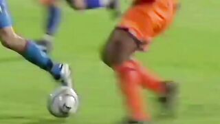 Ronaldinho skills ????