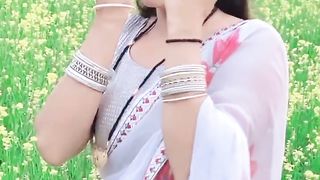 Chachi, Se laga rahi tu #radhekrishnadance #bhojpuri #radhakrishnadancesong #dancesong #song #radh-09TPdfaZfXI-720p-1704199723.
