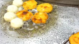 Aloo tikki chole chaat